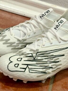 New Balance burn lacrosse cWhite Cleats with Black Logo sz 11